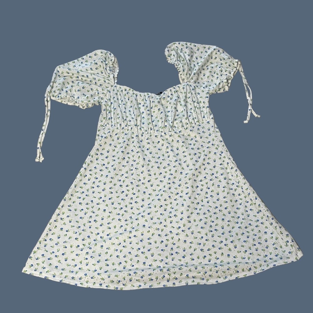 super cute summer dress !! White Blue Boohoo Summer Dress Half Sleeve Size 12